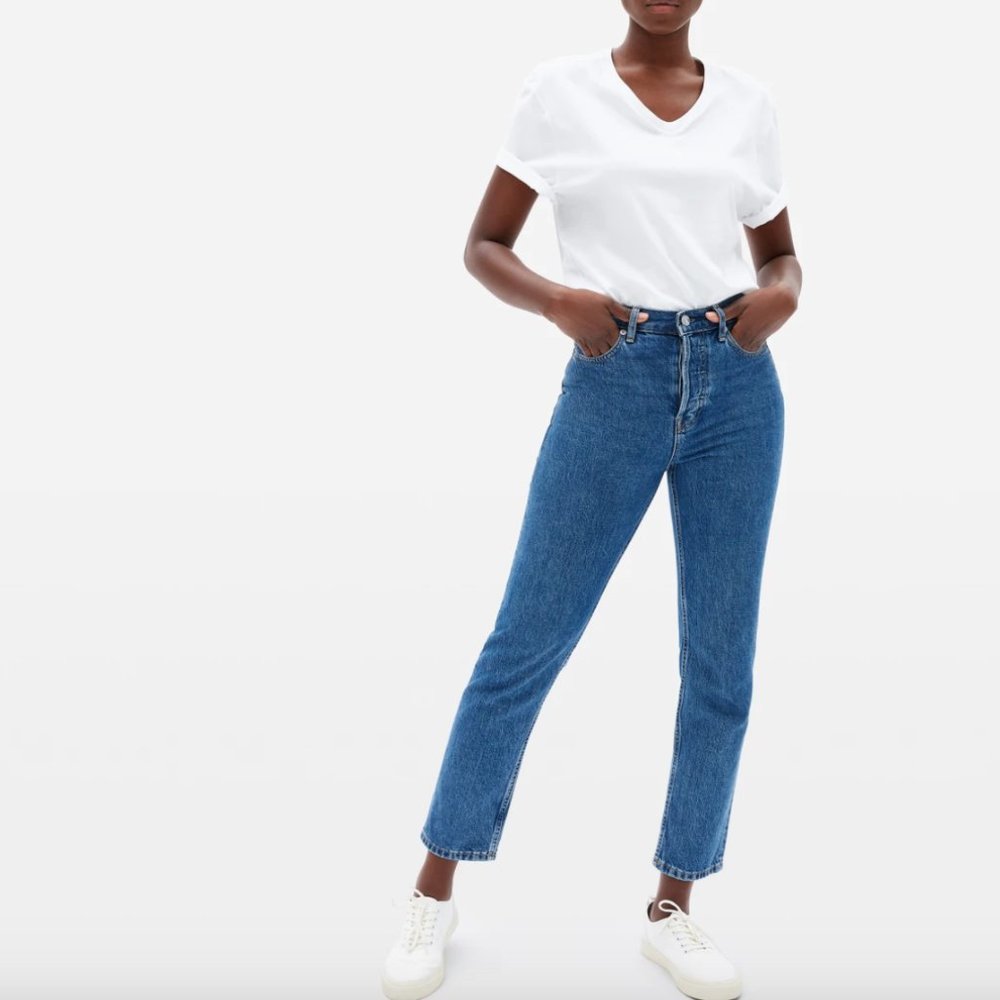 Everlane “The 90s Cheeky Straight Jean”